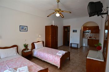 Vergina 2* Perissa (Santorini)