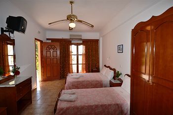 Vergina 2* Perissa (Santorini)